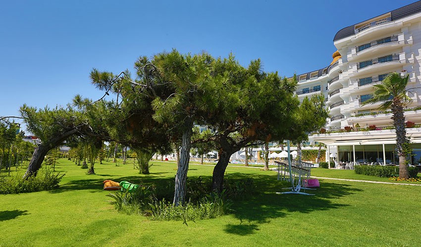 Hotel Heaven Beach Resort & Spa