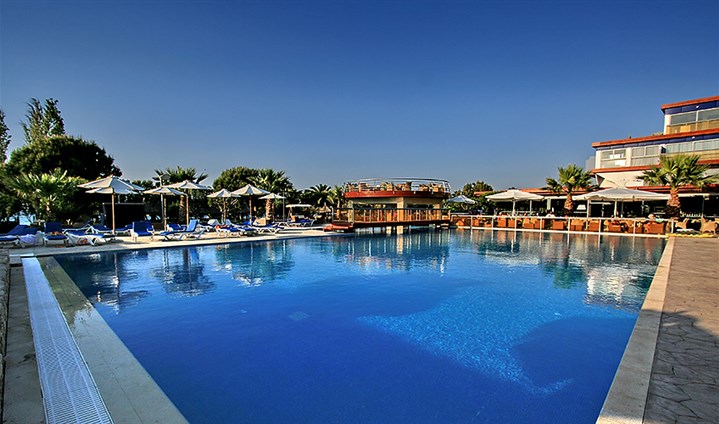 Hotel All Senses Ocean Blue Seaside Resort - 