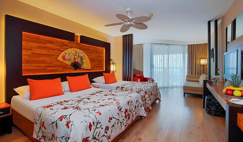 Hotel Limak Lara De Luxe & Resort