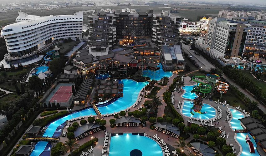 Hotel Limak Lara Deluxe & Resort