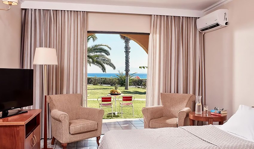 Hotel Porto Bello Beach
