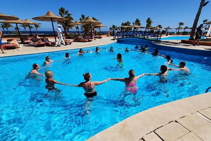 Hotel Bliss Nada Beach Resort - 