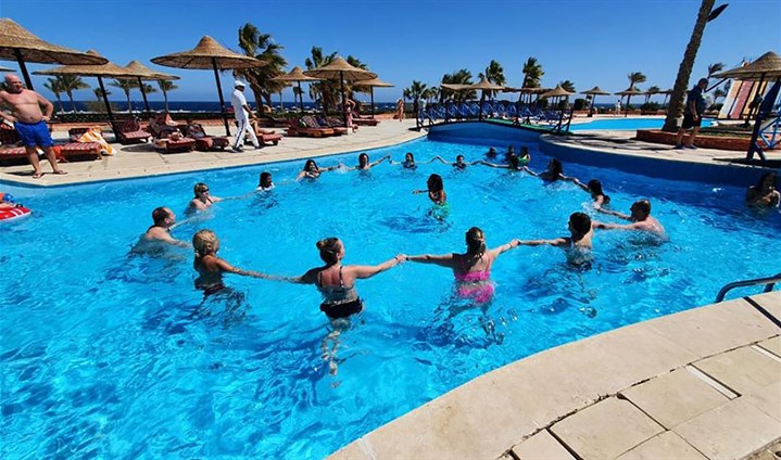 Hotel Bliss Nada Beach Resort - 