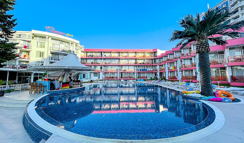 Hotel Flamingo Beach