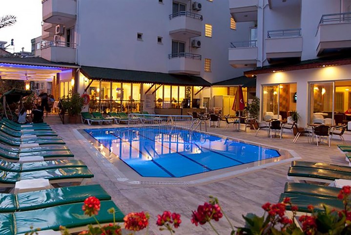 Hotel Remi - 
