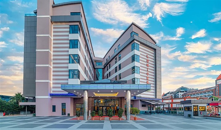 Hotel Lonicera Premium - 
