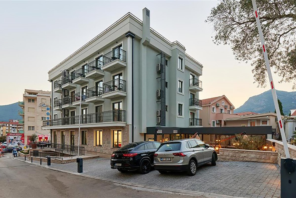 Hotel Diplomat - Černá Hora