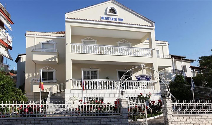 Hotel Philoxenia Inn - 