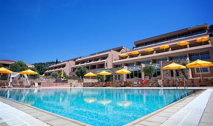 Hotel Royal Paradise Beach Resort & Spa - 