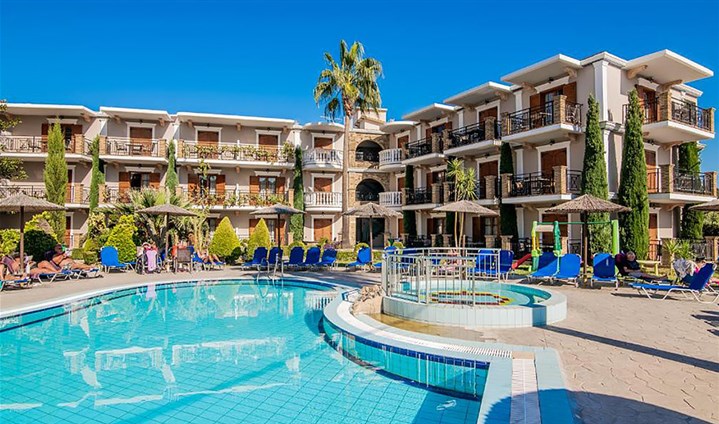 Hotel Plaza Pallas - 