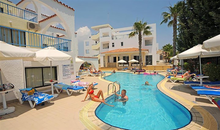 Aparthotel Petrosana - 