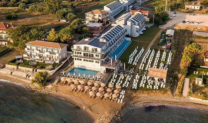 Hotel Golden Coast Resort - 