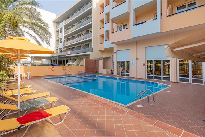 Aparthotel Lefkoniko Bay - 