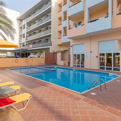 Aparthotel Lefkoniko Bay