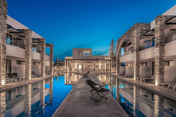Hotel Cavo Suites - 
