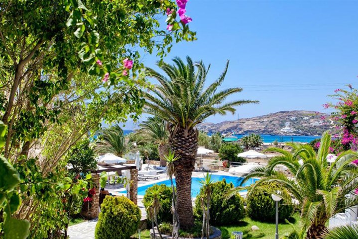 Hotel Dionysos Seaside Resort - 