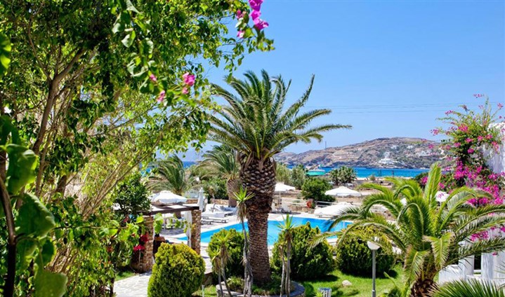 Hotel Dionysos Seaside Resort - 
