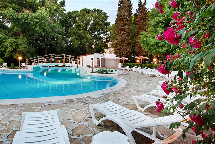 Hotel Ljuljak - Bulharsko