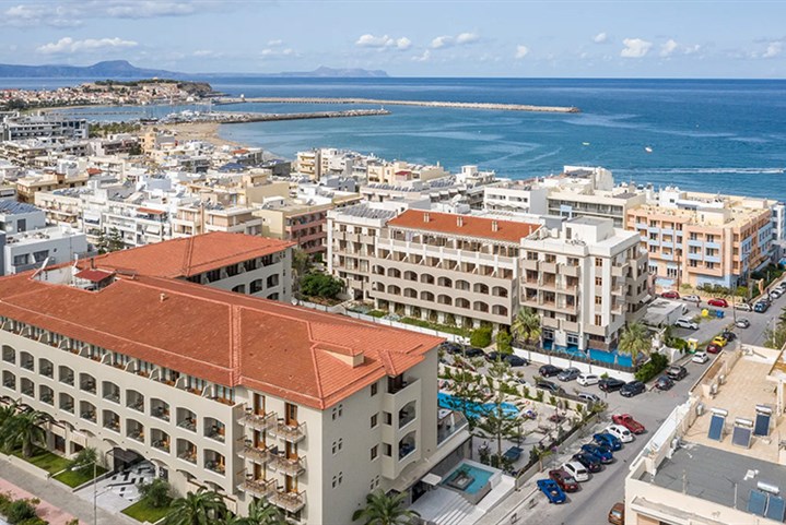 Hotel Theartemis Palace - 