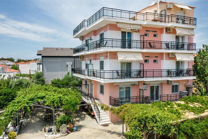 Apartmánový dům Ianos (Janos) - 