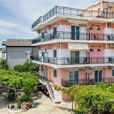 Apartmánový dům Ianos (Janos)