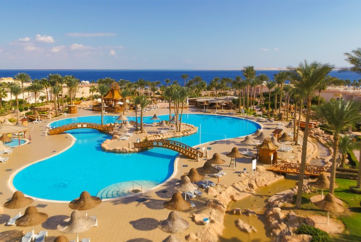 Hotel Parrotel Beach Resort - 