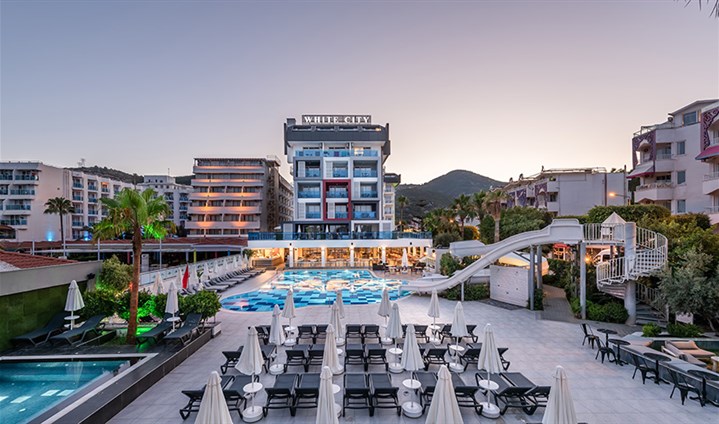 Hotel White City Beach - 