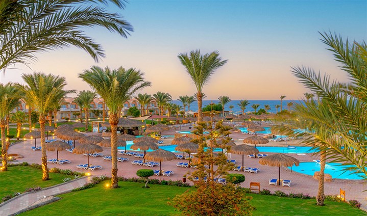 Hotel The Three Corners Sea Beach Resort - 