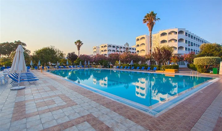 Hotel Continental Palace - 