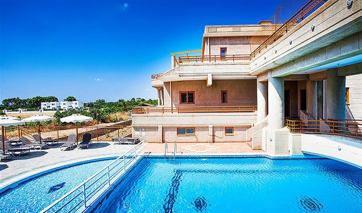 Hotel Costa Konte Beach Resort - 