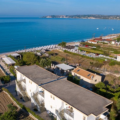 Apartmánový dům Aridas at the Beach