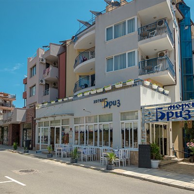 Hotel Briz - Sea Breeze