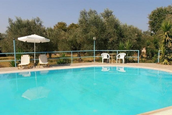 Apartmánový dům Kipos - Řecko