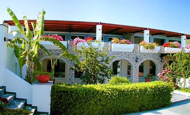 Hotel Zefiros Beach