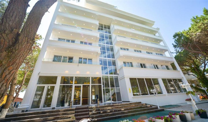 Hotel Elesio - 