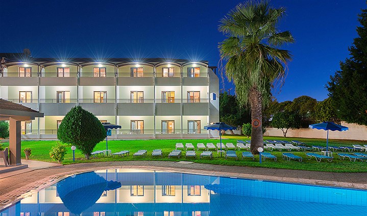 Hotel Matoula Beach - 
