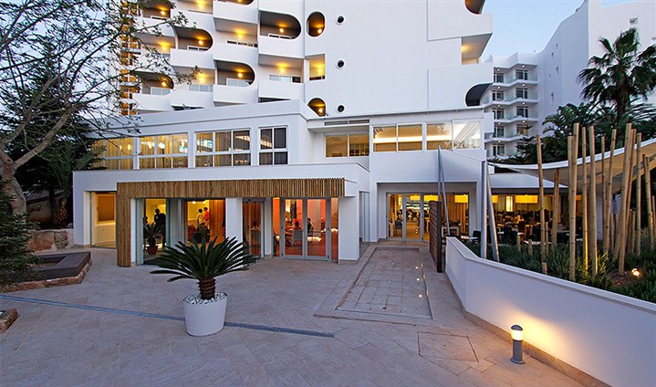 Hotel BG Pamplona - 