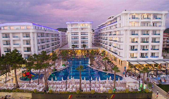 Hotel Grand Blue Fafa Resort & SPA - 