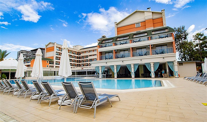 Hotel Insula Resort & Spa - 