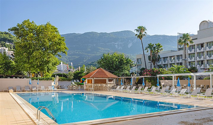 Hotel Tara - 