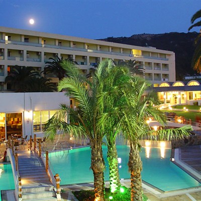 Hotel Avra Beach Resort
